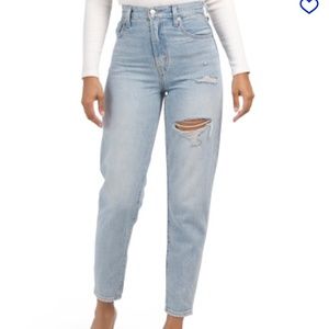 Levi’s premium high rise loose taper jeans size 23 color light indigo